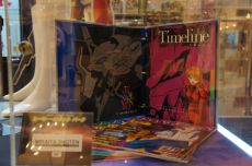 ヒーローロボットパーク未来屋書店